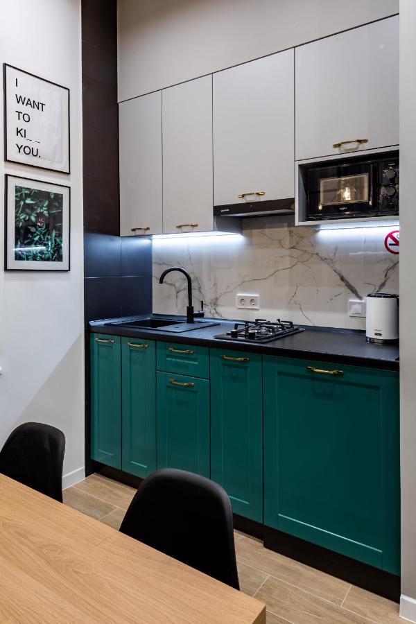 Emerald Lux Apartment. Liveinlviv Buitenkant foto