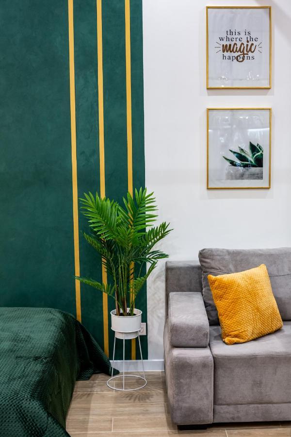 Emerald Lux Apartment. Liveinlviv Buitenkant foto