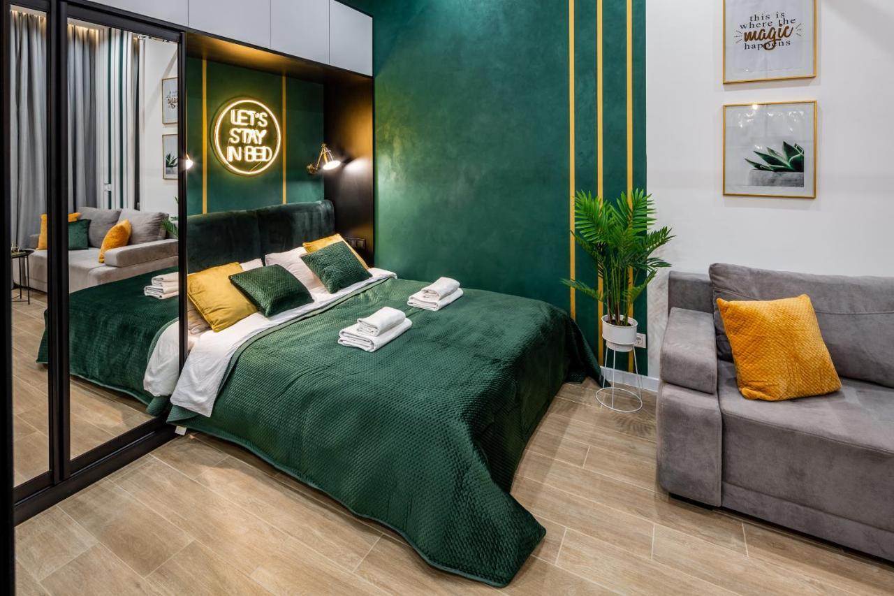 Emerald Lux Apartment. Liveinlviv Buitenkant foto