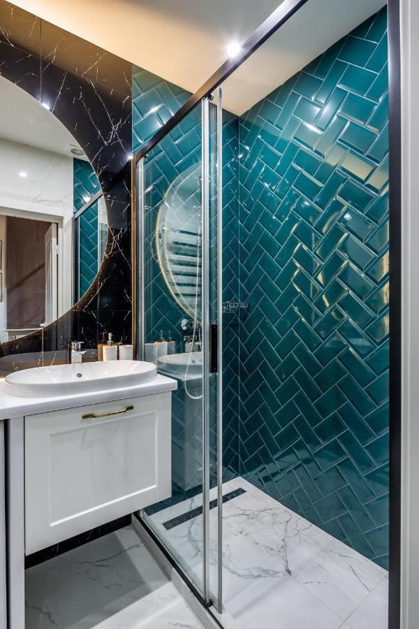 Emerald Lux Apartment. Liveinlviv Buitenkant foto